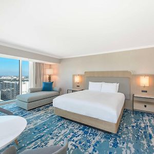 King Room Theme Park View