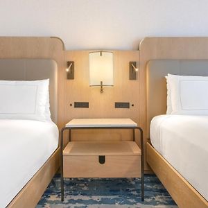 Suite Adaptada para Personas con Discapacidad Auditiva con Cama Queen